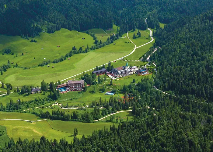 ホテル Schloss Luxury Retreat & Cultural Hideaway