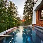 Schloss Luxury Retreat & Cultural Hideaway Hotel 5*