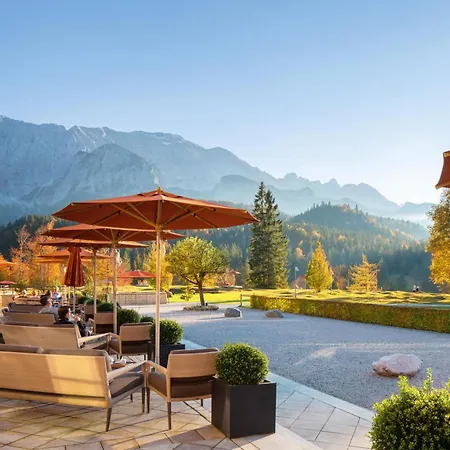 Schloss Luxury Retreat & Cultural Hideaway Hotel 5*