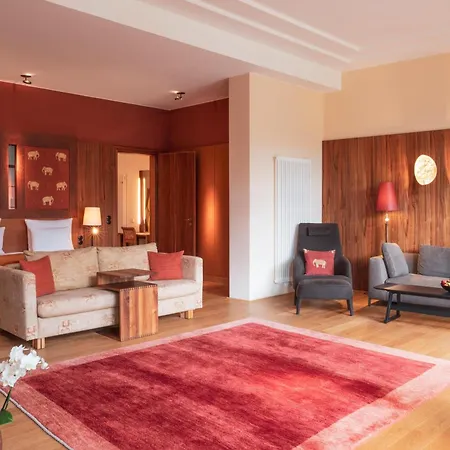 Schloss Luxury Retreat & Cultural Hideaway Hotel 5*