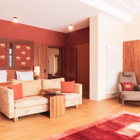 Schloss Luxury Retreat & Cultural Hideaway Hotel 5*