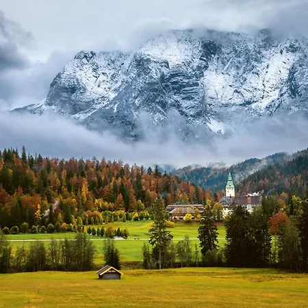 Schloss Luxury Retreat & Cultural Hideaway Hotel 5*